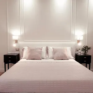  Couette-café Viale Italia Boutique